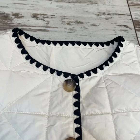 NWOT - Women’s Cropped Quilted Jacket – Lightweight Puff 3/4 Sleeve Button Down - Picture 15 of 16